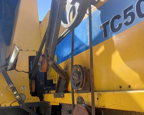 Maquina New Holland 5090