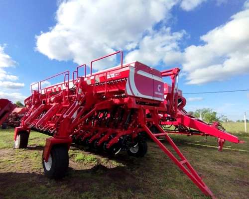 Sembradora Crucianelli Pionera 3917