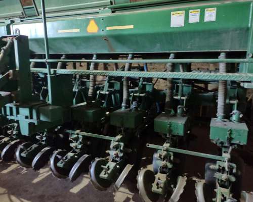 Sembradora Pierobon MIX 7000 R