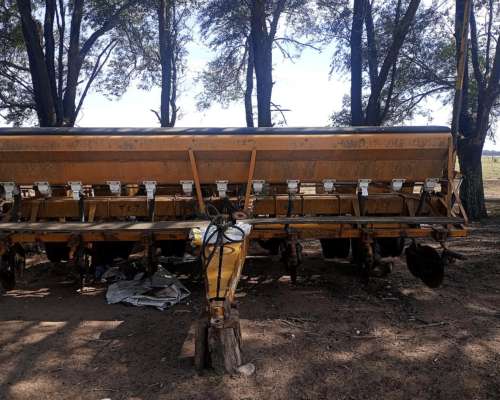 Agrometal TX7 70 Directa y Fertilización