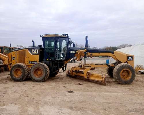 Motoniveladora Caterpillar 140m Usada