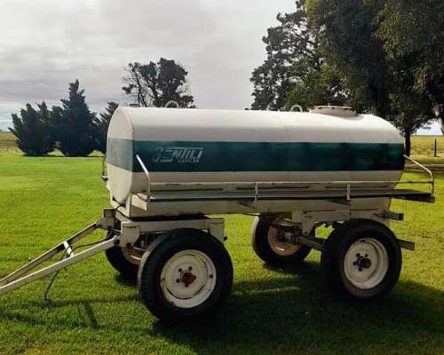 Cisterna Gentili 2.000 Litros sin Bomba.