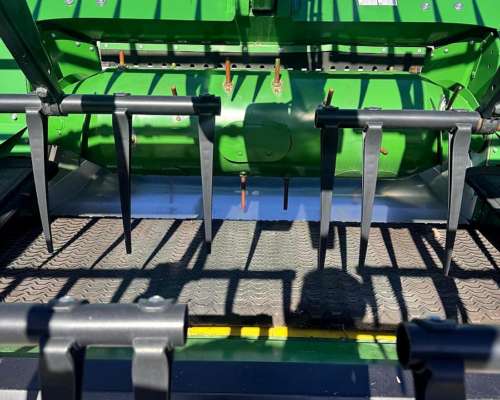 Cabezal John Deere 745 FD