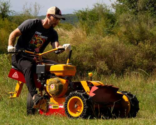 Motocortadora para Césped, Malezas y Arbustos RH001 PRO