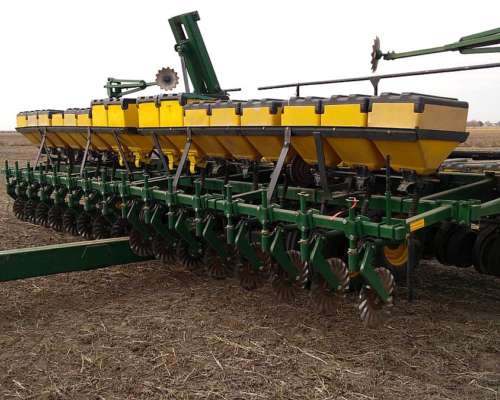 Sembradora Tedeschi Autotrailer 16 a 42