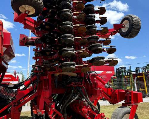 Sembradora Crucianelli Drilor 4721 con Kit Neumatico a 42 cm