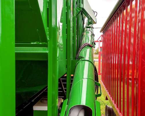 Tolva Semillera de 14 TN con Chimango