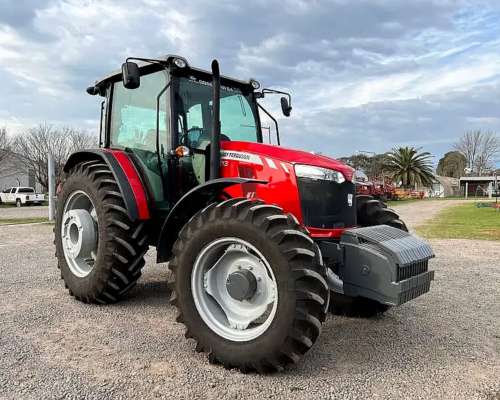 Tractor Massey Ferguson 6713 con Cabina - 18.4x38