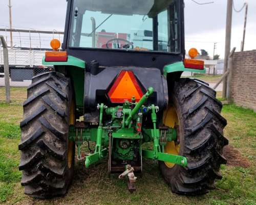 Tractor John Deere 5725 con Pala Original