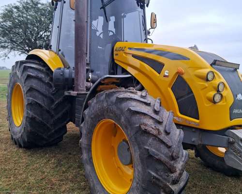Tractor Pauny Audaz 2200 con Piloto Automatico