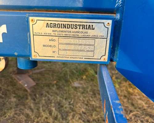 Carpidor Agroindustrial de 17 Rejas a 0,52.