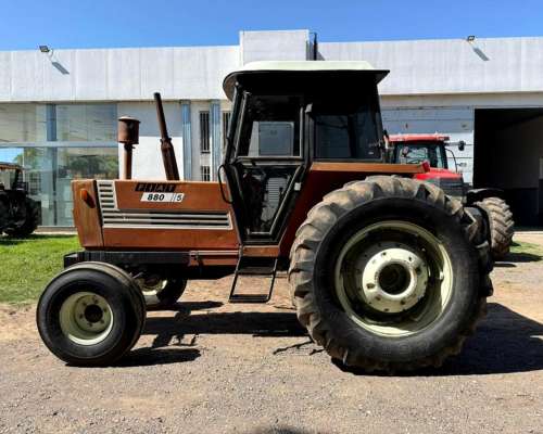 Tractor Fiat 880/5 con Cabina