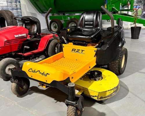 Cespero Corta Cesped Giro Cero CUB Cadet RZT Usado