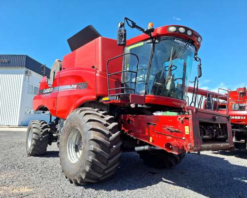 Cosechadora - Case IH - 7230 - 2015 - 35 Pies - Piloto