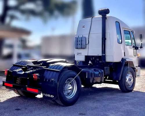 Camion Ford Cargo 1730 año 2003 - Motor Cummins Mecánico