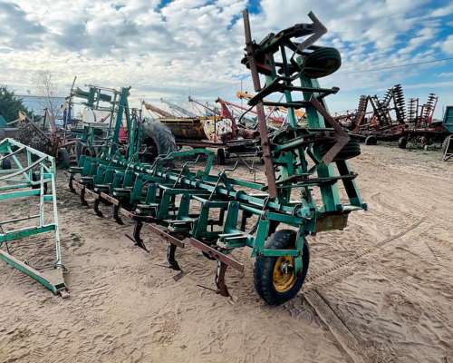 Carpidor Erca de 11 Rejas a 70 cm con Alas .