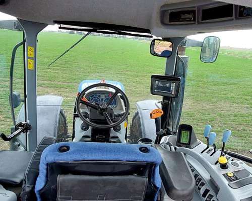 New Holland T7060 2011