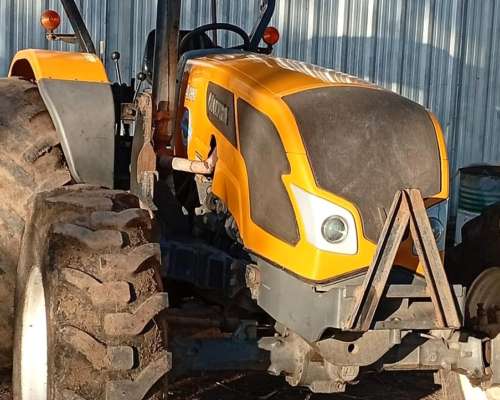 Tractor Valtra a 990 Linea Nueva con Techo