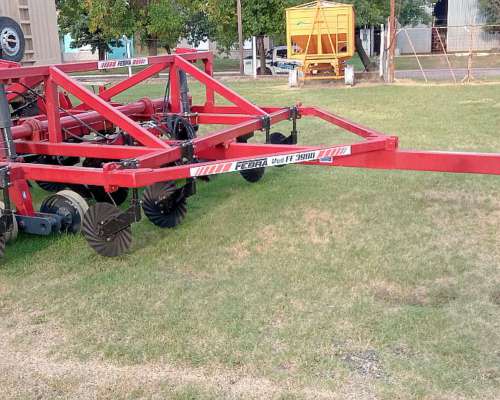 Subsolador Paratil de 11 a 42 con Rolos y Cuchillas