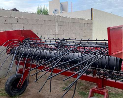 Arrancadora de Mani de 4 Surcos Timon Fijo Marca Marinozzi