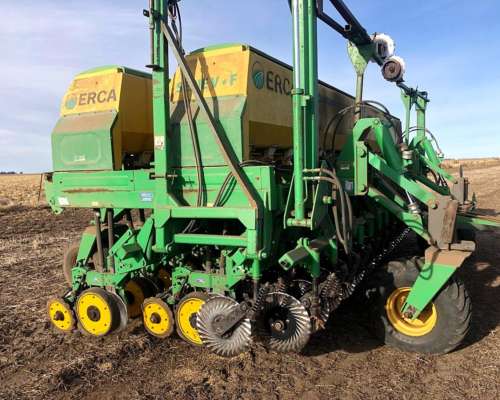 Sembradora Erca Serie VF 33 Lineas a 21 CM. con Monitor