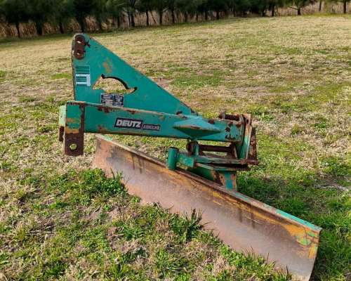 Niveladora de 3 Puntos Deutz Tatu de 1.80m