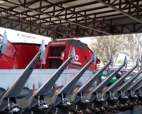 Cabezal Maicero Mainero Mod. MDD200 de 22 Líneas, año 2022