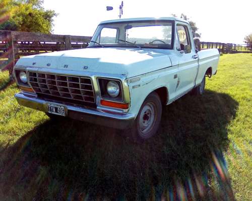 Vendo Ford F 100