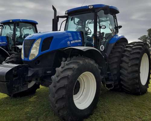 Tractor New Holland T7240 año 2013