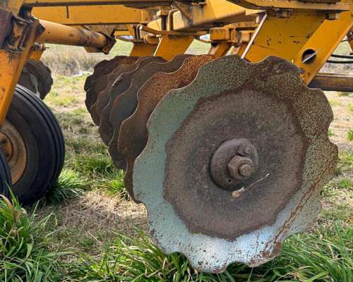 Rastra Agrometal Semipesada de 60 Discos de 24 Pulgadas