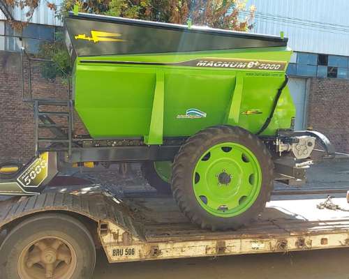 Fertilizadora Magnum E+ 5000lt Bernardin