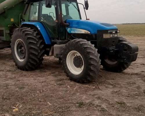 Tractor New Holland TM 150.