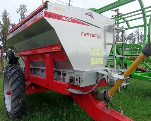 Fertilizadora Fertec 4500 Serie 5 MB Estado