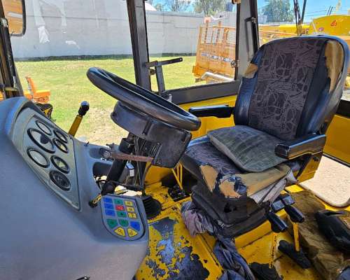 Tractor Pauny 280 a 2013, 7500 HS, Cabina con Aire