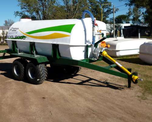 Estercolera 8000 Litros - Balancin - Plasticos Laspiur SRL