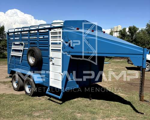Jaula para Hacienda o Caballos con Cigueña/ Cisne.