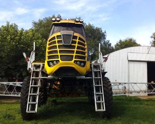 Pulverizadora Pla Cosmo - 36mt - 4.500l - Solo 1.700 Hs