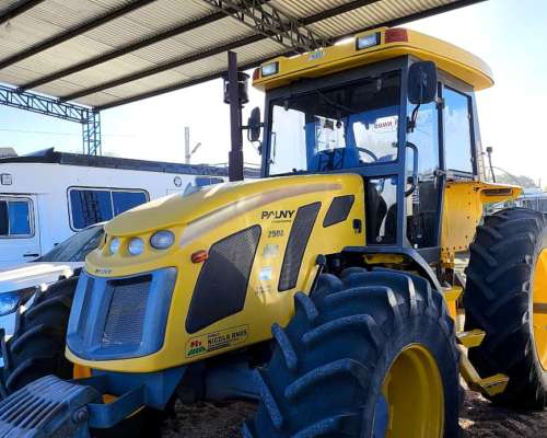 Tractor Pauny 250 a Años 2011