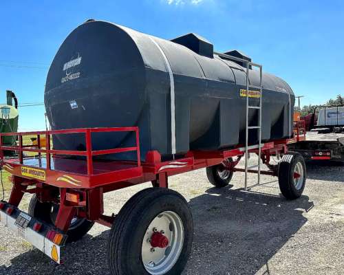 Acoplado con Tanque Plástico - 8.000lts - de Arequito