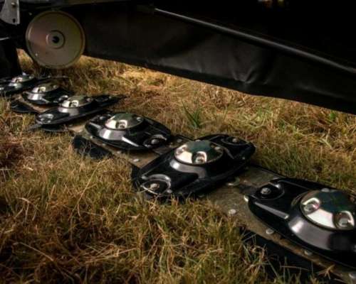 Segadora y Acondicionadora D M 204 (2,05 M) Tres Punto