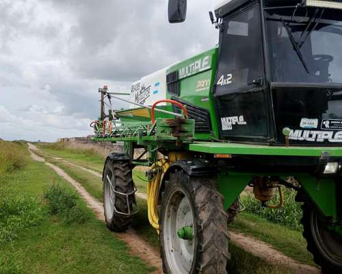 🚜 Pulverizadora Metalfor 2800 🚜 año 2003 Motor Deutz 6