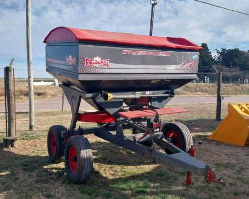 Fertilizadora Metalpaz F3 - 4000 Lts