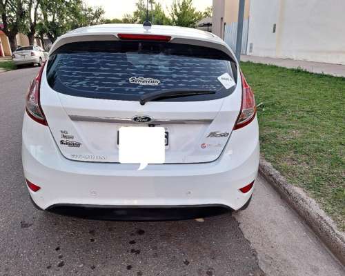 Ford Fiesta Titanium 1.6