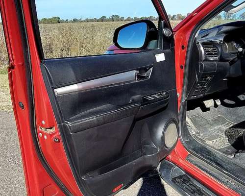Vendo Toyota Hilux SRV D/C 4X4