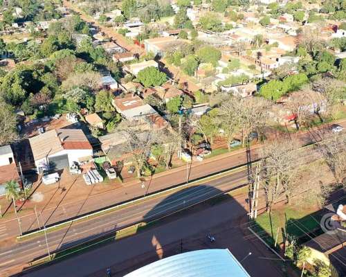 Se Vende en Virasoro Corrientes. Esquina con Locales Comerci