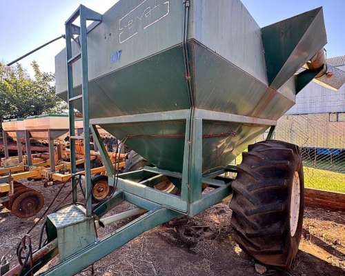 Mono Tolva Autodescargable 1 Eje Leval 8 TN