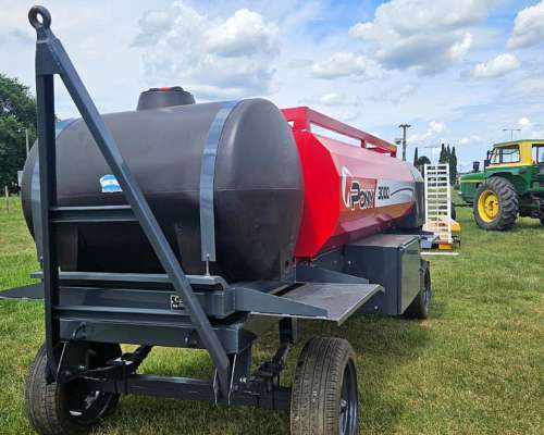 Acoplado Tanque Combinado 3000 Lts - 750 Lts Agua y Bauleras