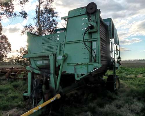 Wuhlmaus de 1 Surco, Tolva Grande