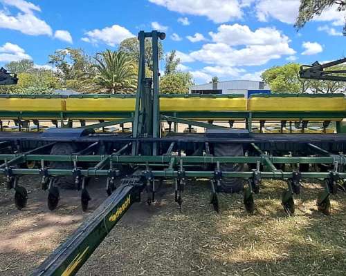 Sembradora Tedeschi 16 a 52