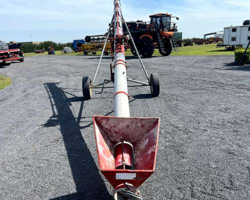 Chimango Famer de 9 X 200 con Motor a Explosión